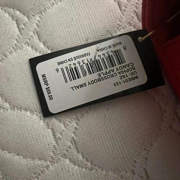 Bebe NWT Red Cross body - Picture 2 of 9